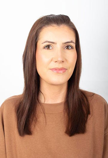 Laura - The Vintage Wholesale Company