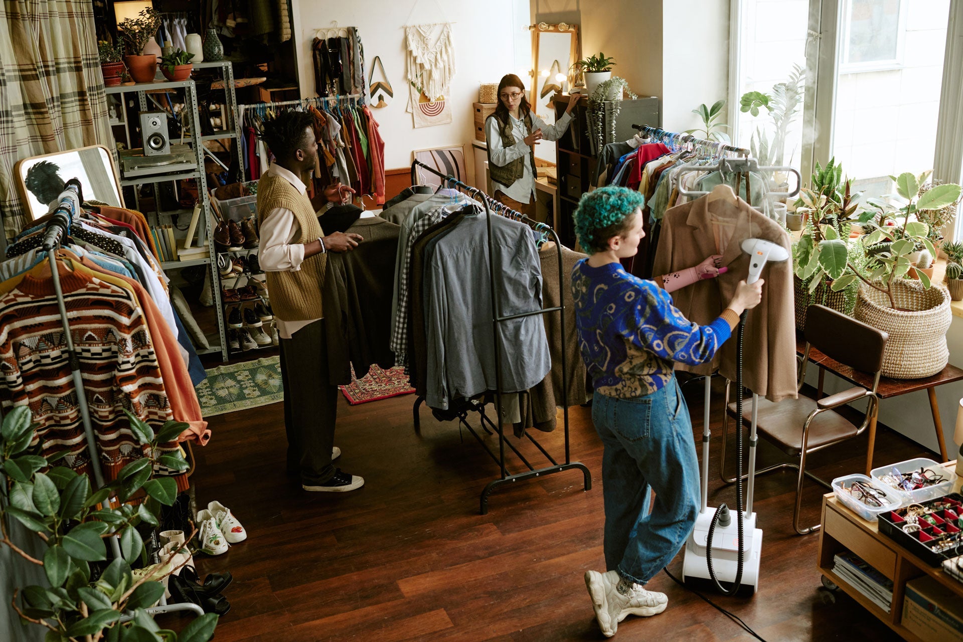 Why Resellers Are Scaling Faster with Wholesale Vintage in 2026