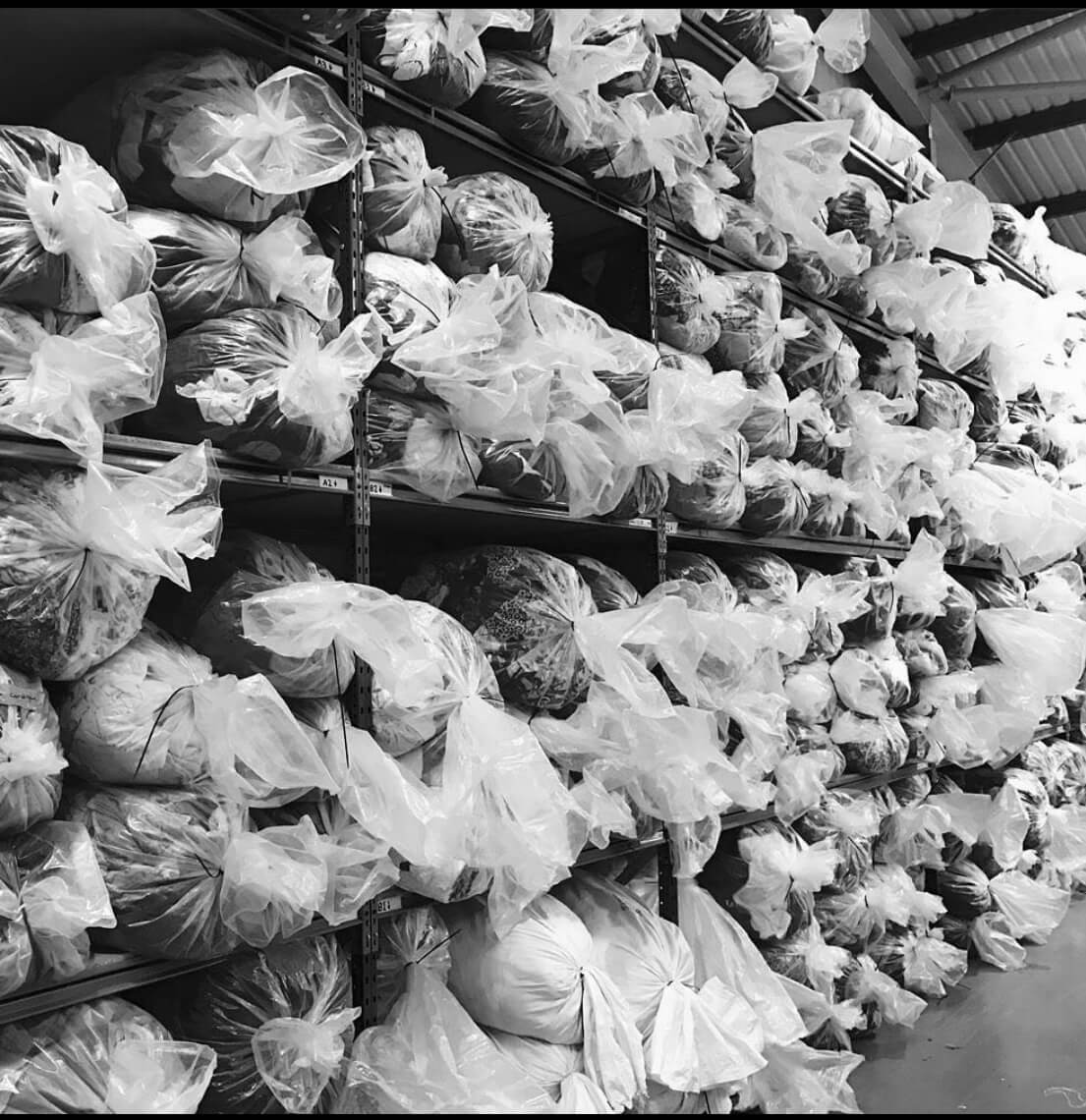 Vintage Kilo Sale - The Vintage Wholesale Company