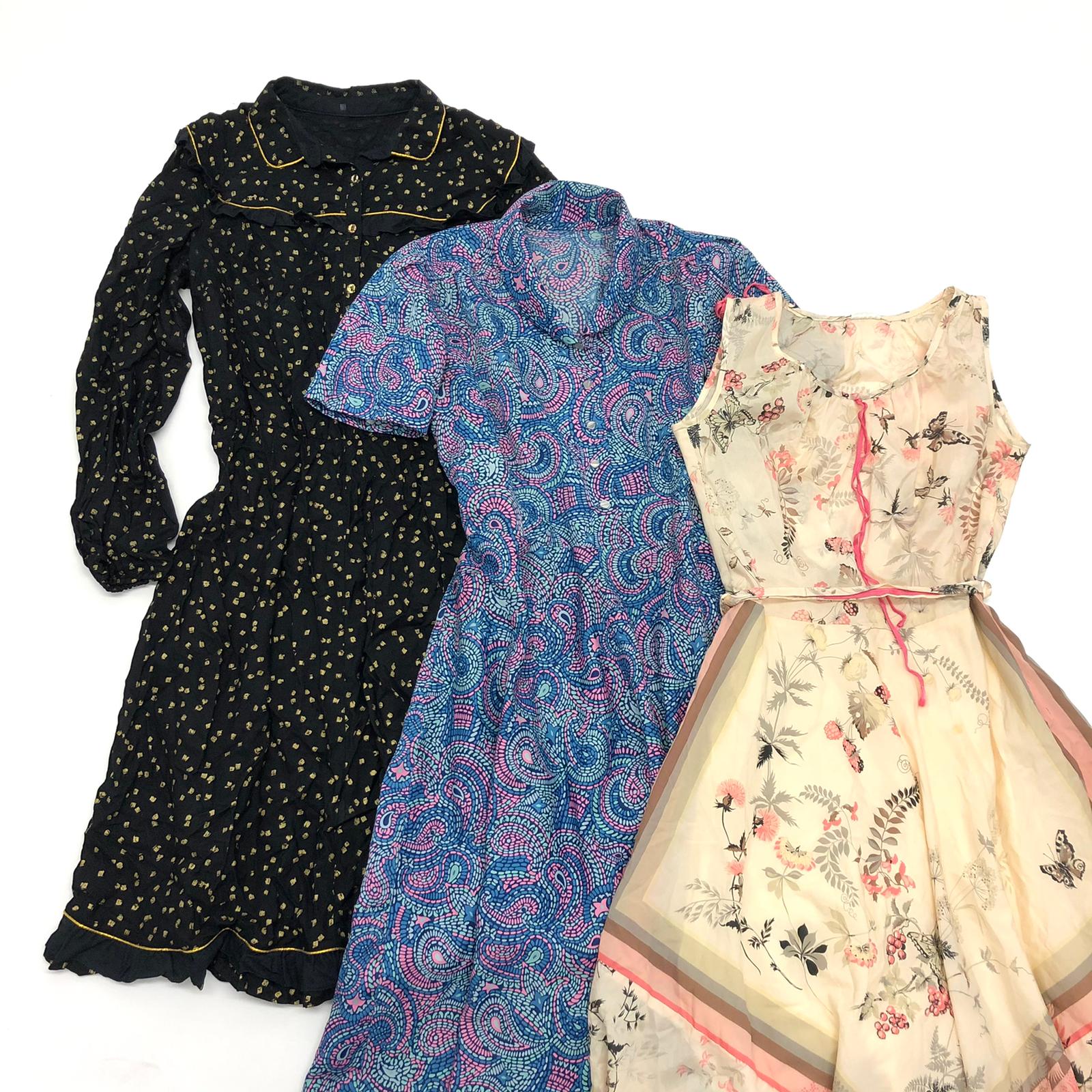 Inventory of Old Women's Dresses Wholesale in Large Quantities
